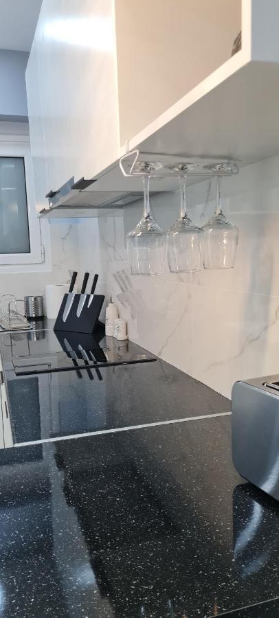 Cozy Apartment With Garden Near Town Center, Fully Renovated. Athens Exterior photo
